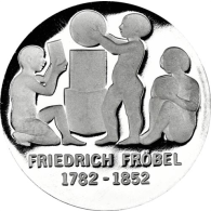 5-Mark-DDR-1982-Fröbel-AV