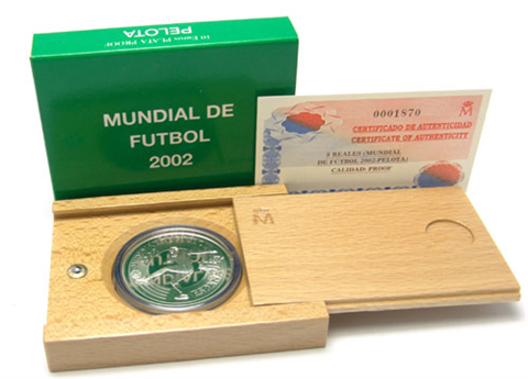 Spanien-2-x-10-Euro-2022-Fussball