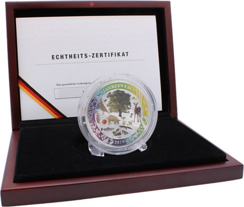 Deutschland-Medaille-2019-AGpp-Jahreswesen-Farbe-Etui