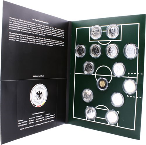 Set I+II Silber-Gold-Gedenkprägungen-der-Nationalmanschaft-2014