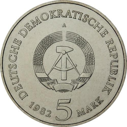 DDR 5 Mark Wartburg bei Eisenach 1982