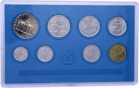 DDR-8,86 Mark-1982-Stgl-Kurs-bbt-Blister-RS