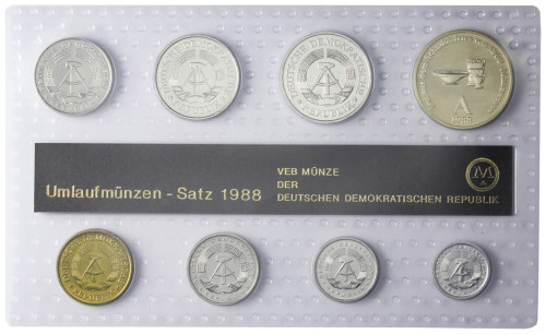 DDR  Mini Jahressatz 1988 7 Münzen 1 Pfg. bis 2 Mark und eine Medaille: Strecken