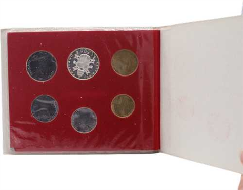 Vatikan-880Lire-1979-Papst Paul mit Briefmarke-Folder