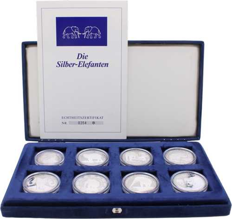 Mix-8xWerte-AGpp-Die Silber Elefanten-Etui innen