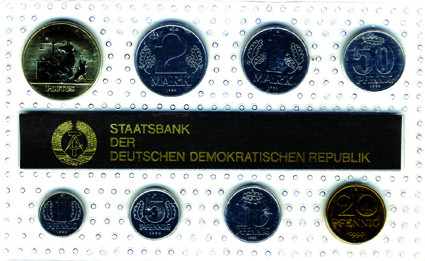 DDR Mini Jahressatz 1990 7 Münzen 1 Pfg. bis 2 Mark und eine Medaille: Plutus